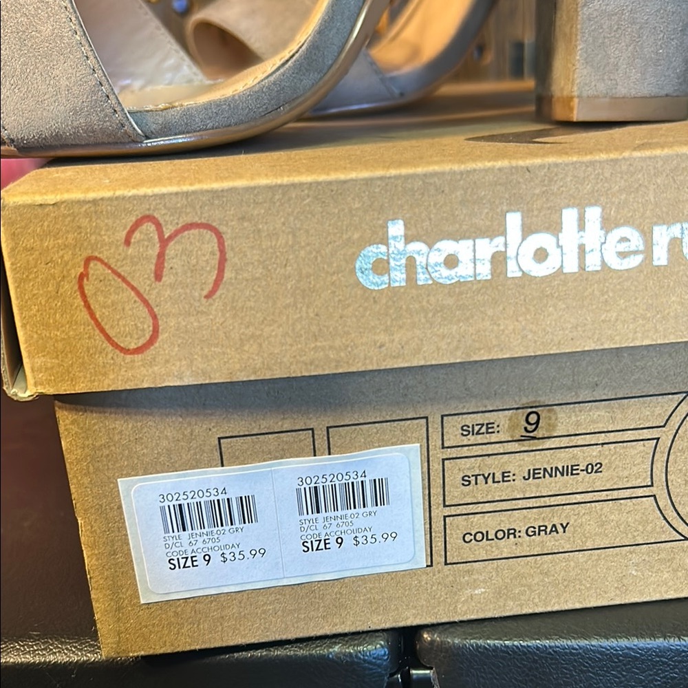 Charlotte Russe Gray Elegant Heels - Picture 8 of 8